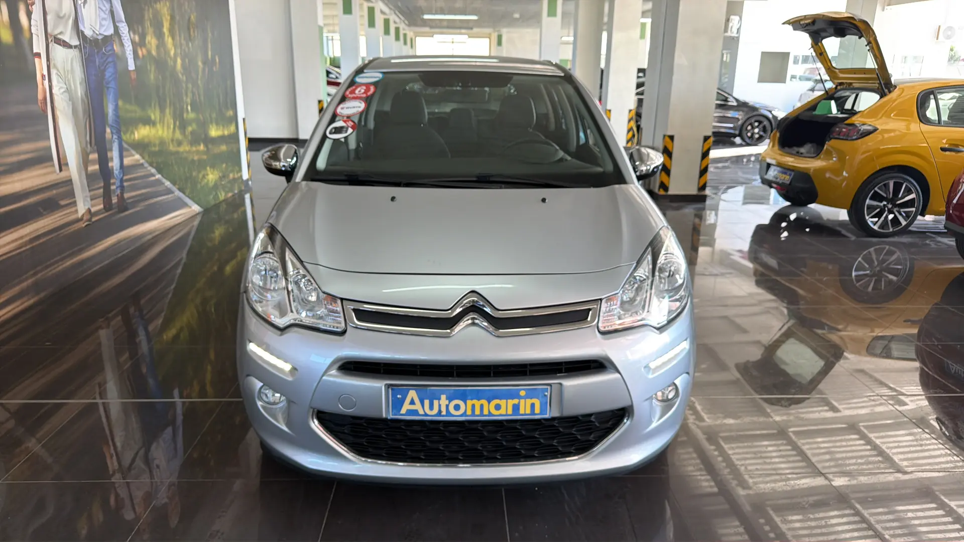 View 2 - Citroen C3 - 2015