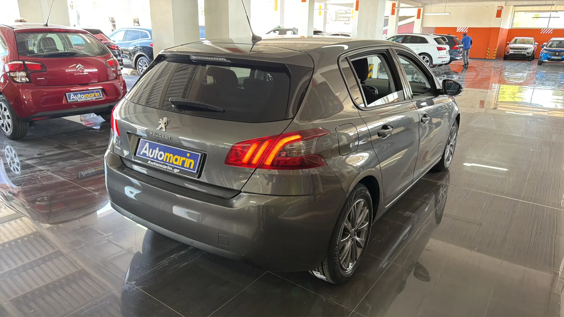 View 4 - Peugeot 308 - 2019