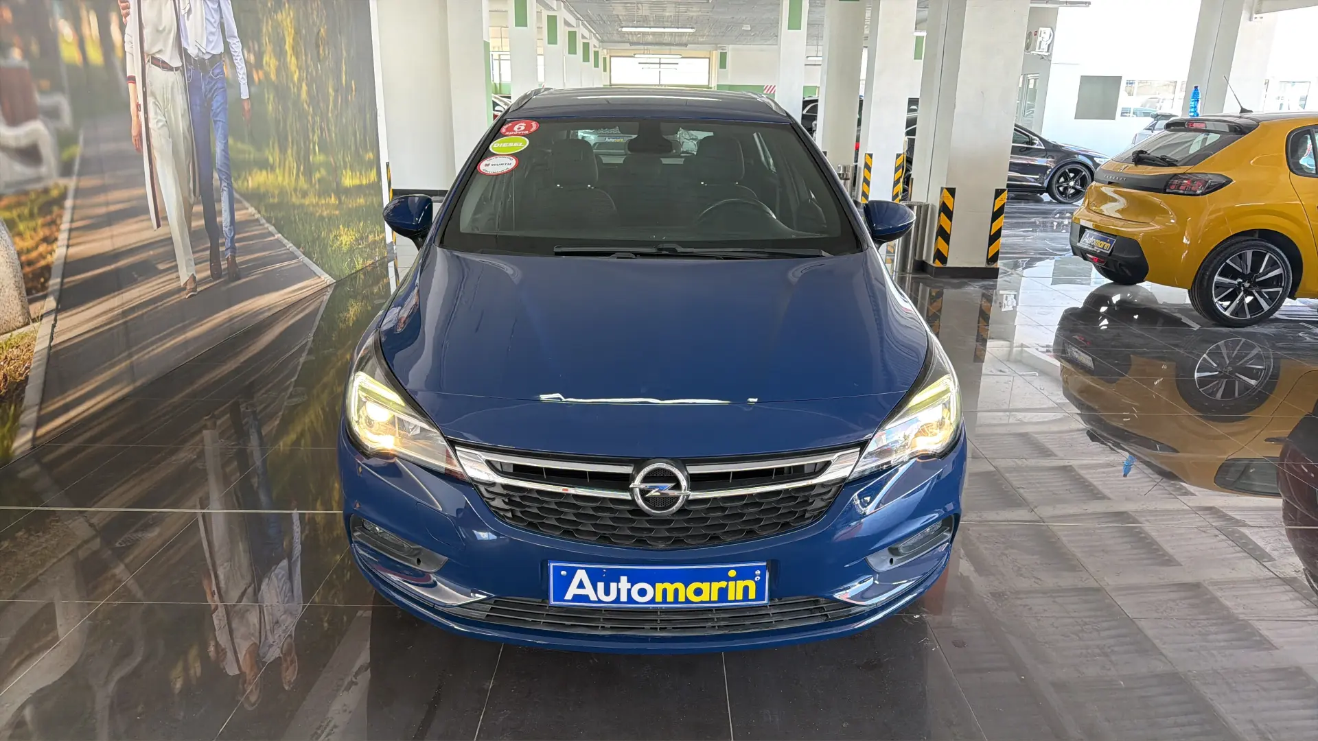 View 2 - Opel Astra - 2018