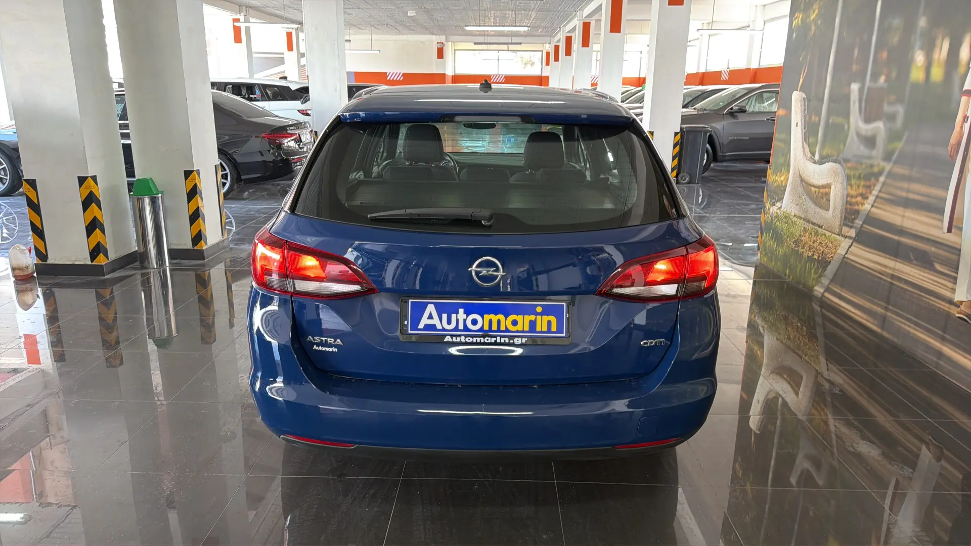 View 5 - Opel Astra - 2018