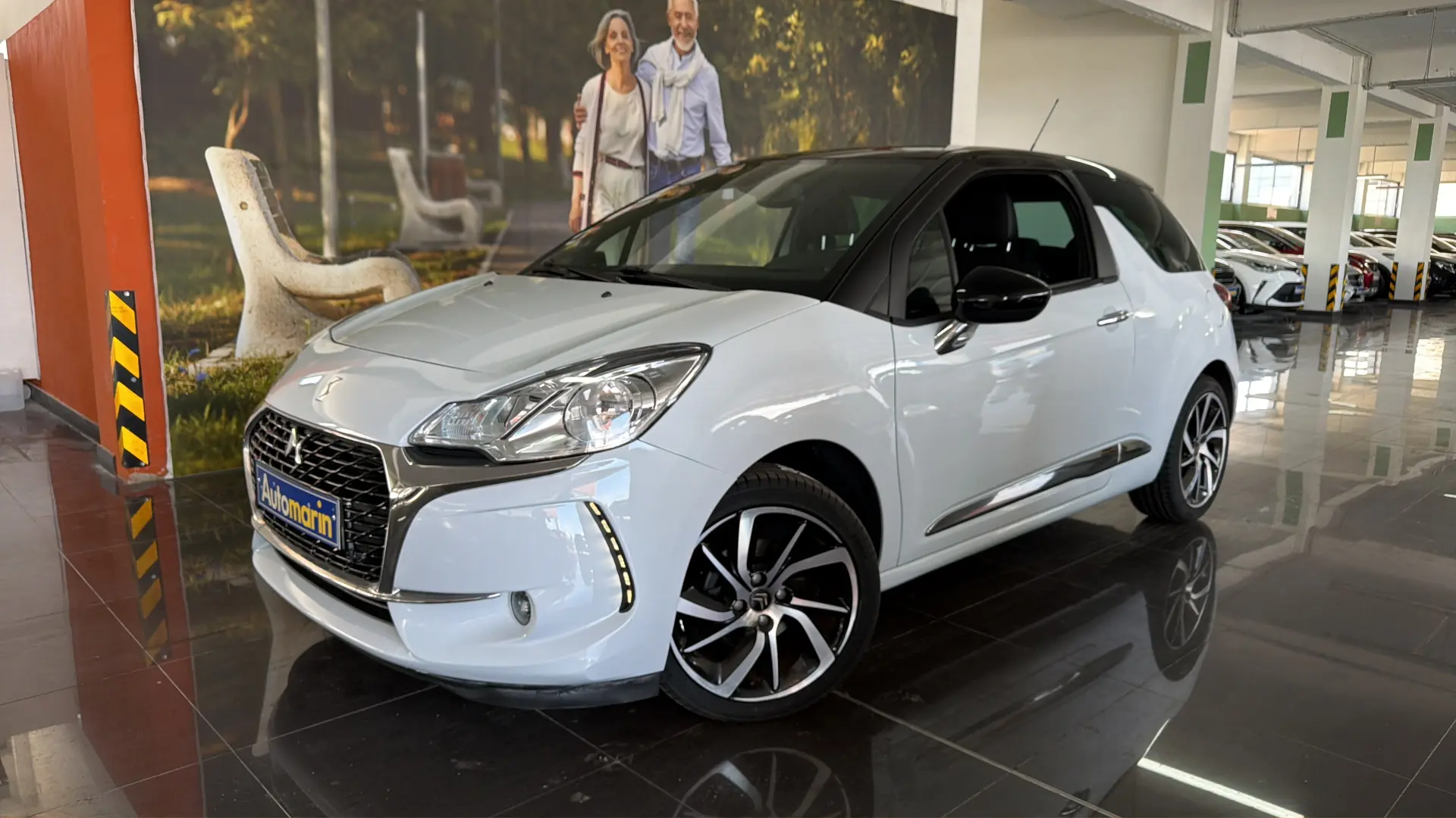 View 1 - DS DS3 - 2016