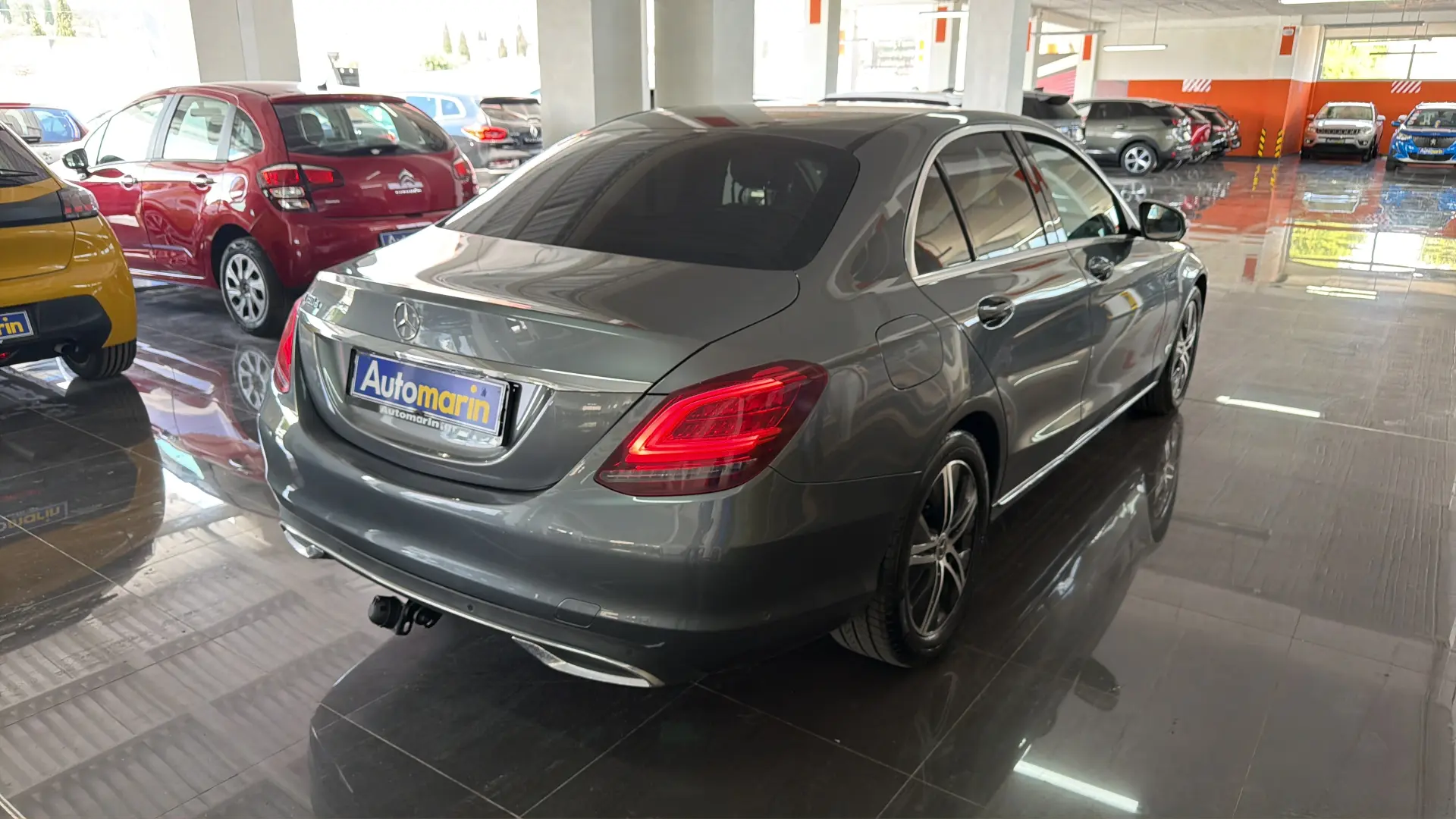 View 4 - Mercedes-Benz C 180 - 2020