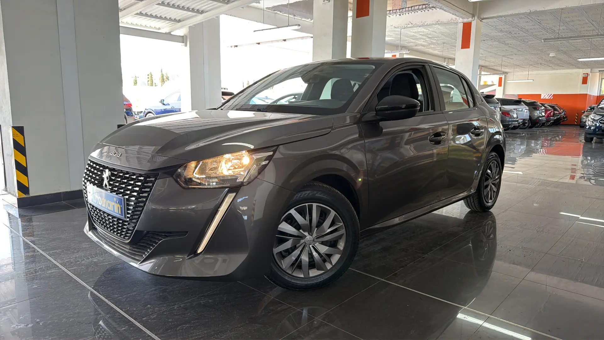 View 1 - Peugeot 208 - 2023