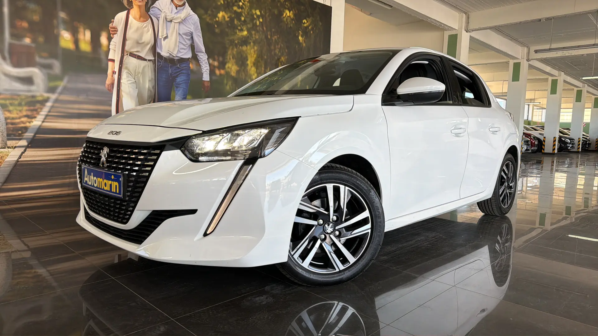 View 1 - Peugeot 208 - 2021