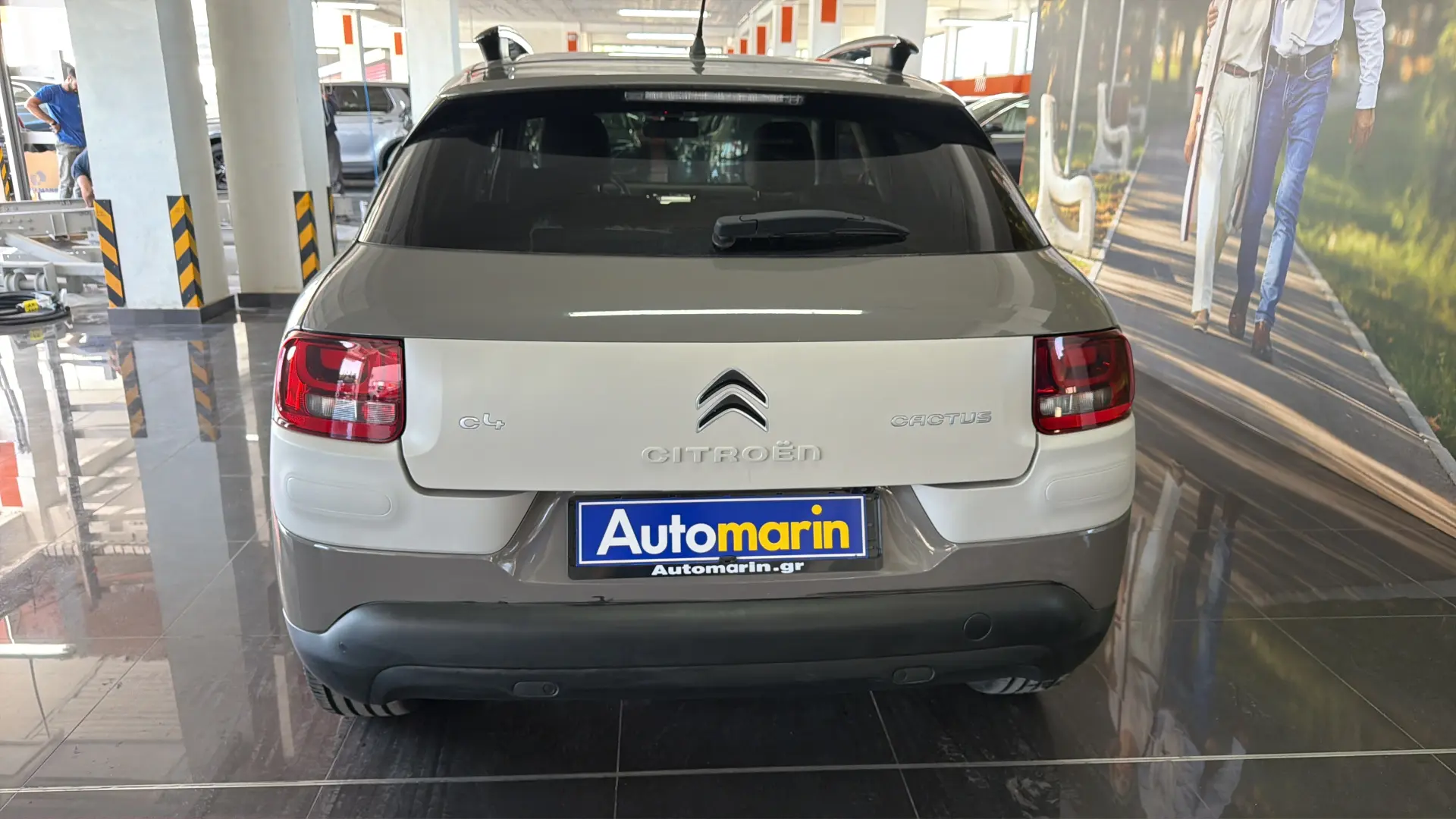 View 5 - Citroen C4 Cactus - 2017