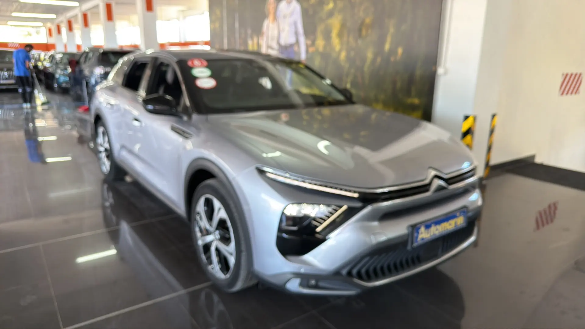 View 3 - Citroen C5 X - 2023