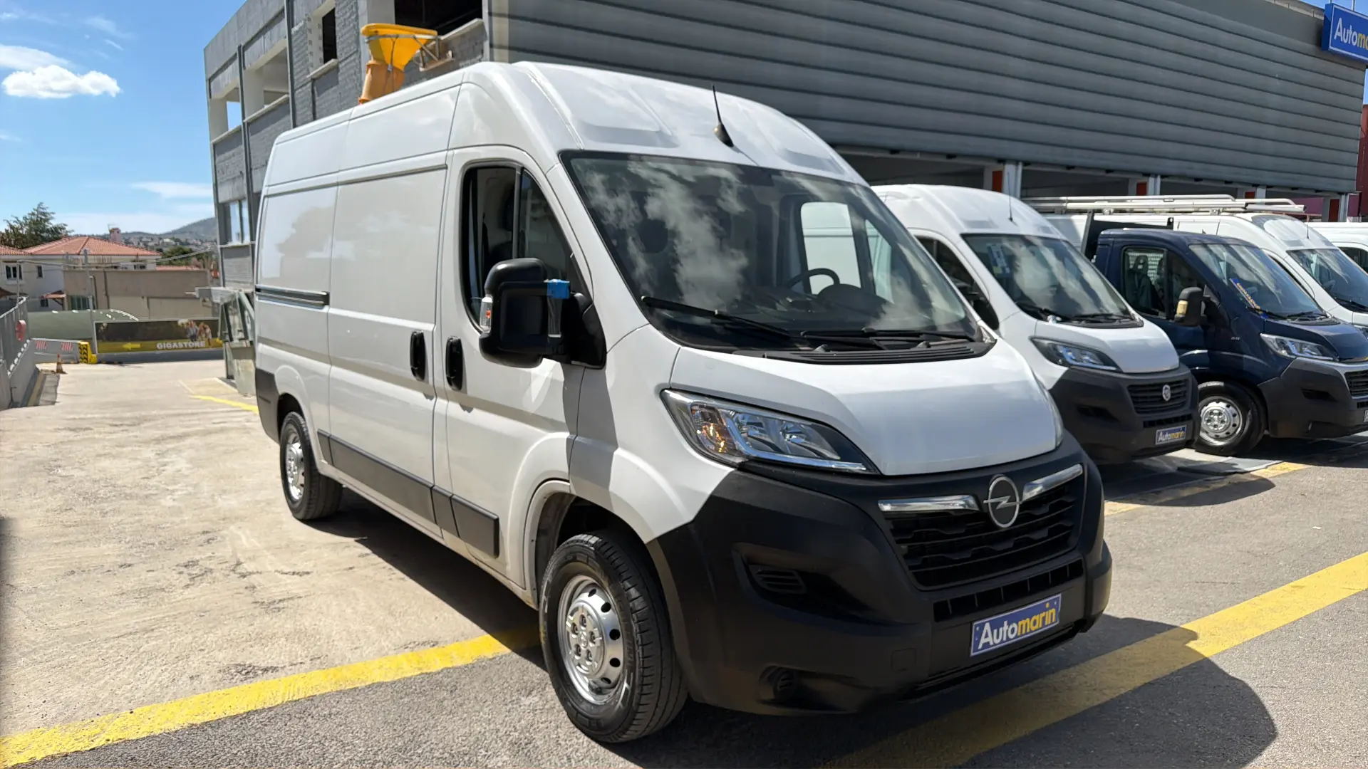 View 3 - Opel Movano - 2022