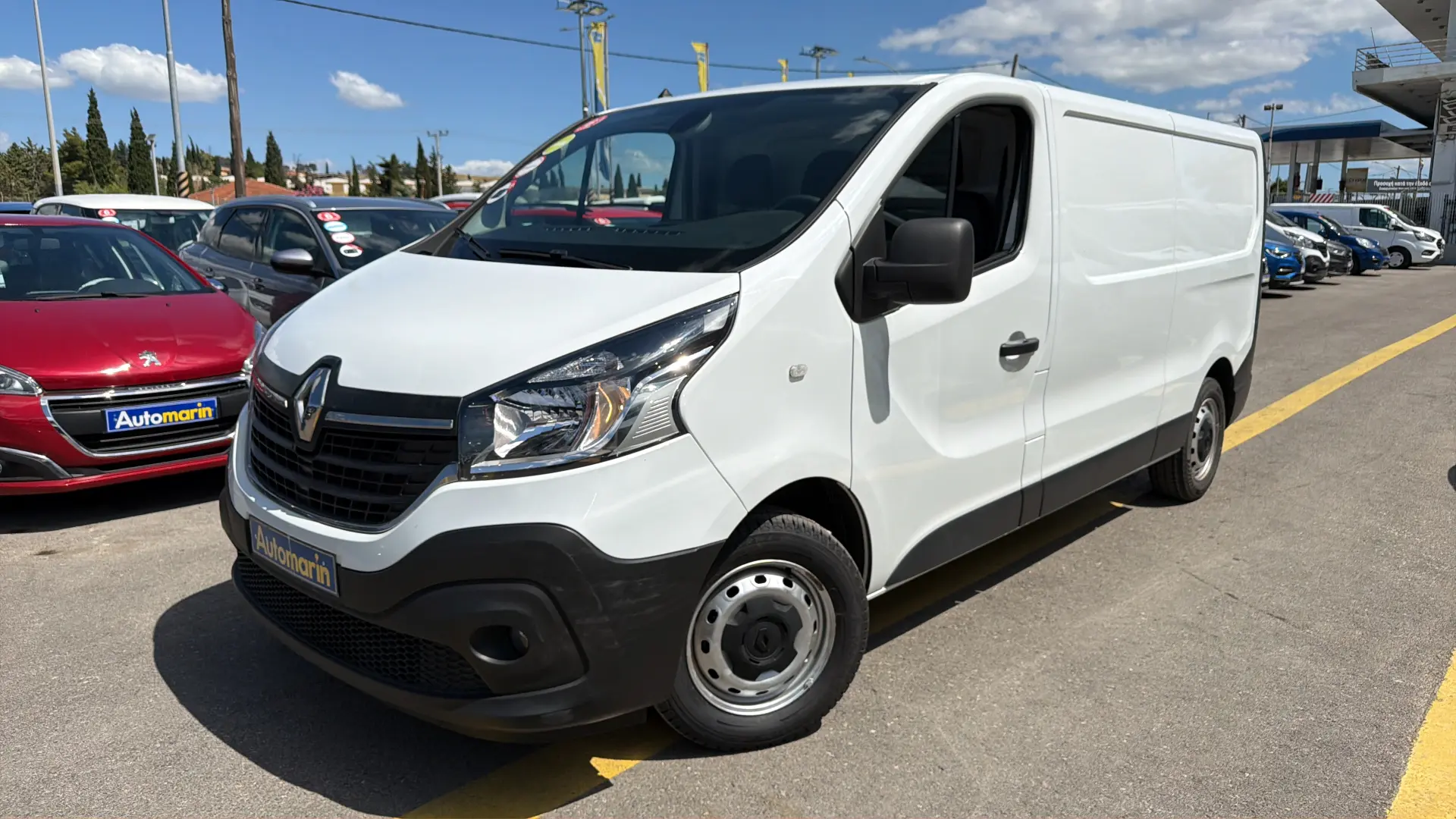View 1 - Renault Trafic - 2021