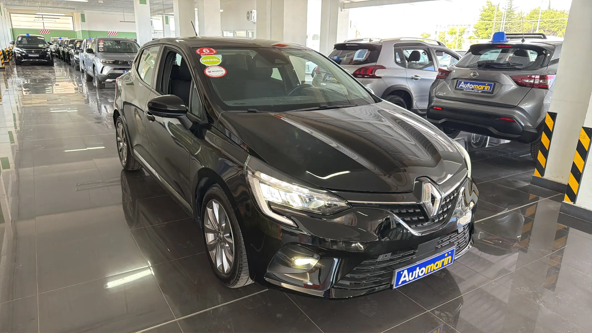 View 3 - Renault Clio - 2020