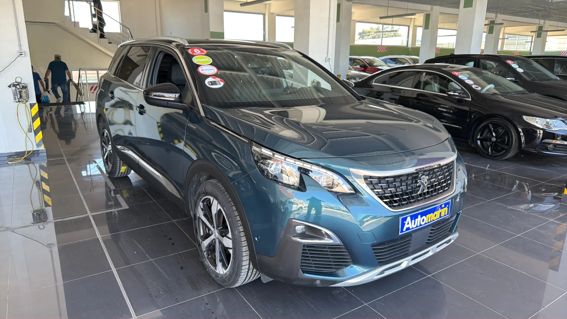View 3 - Peugeot 5008 - 2019