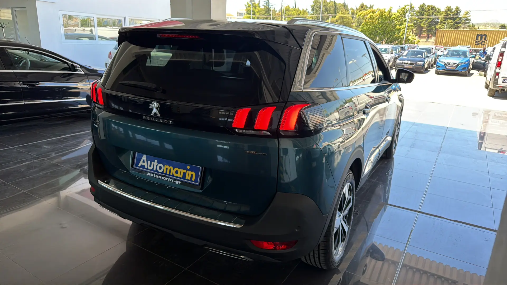 View 4 - Peugeot 5008 - 2019