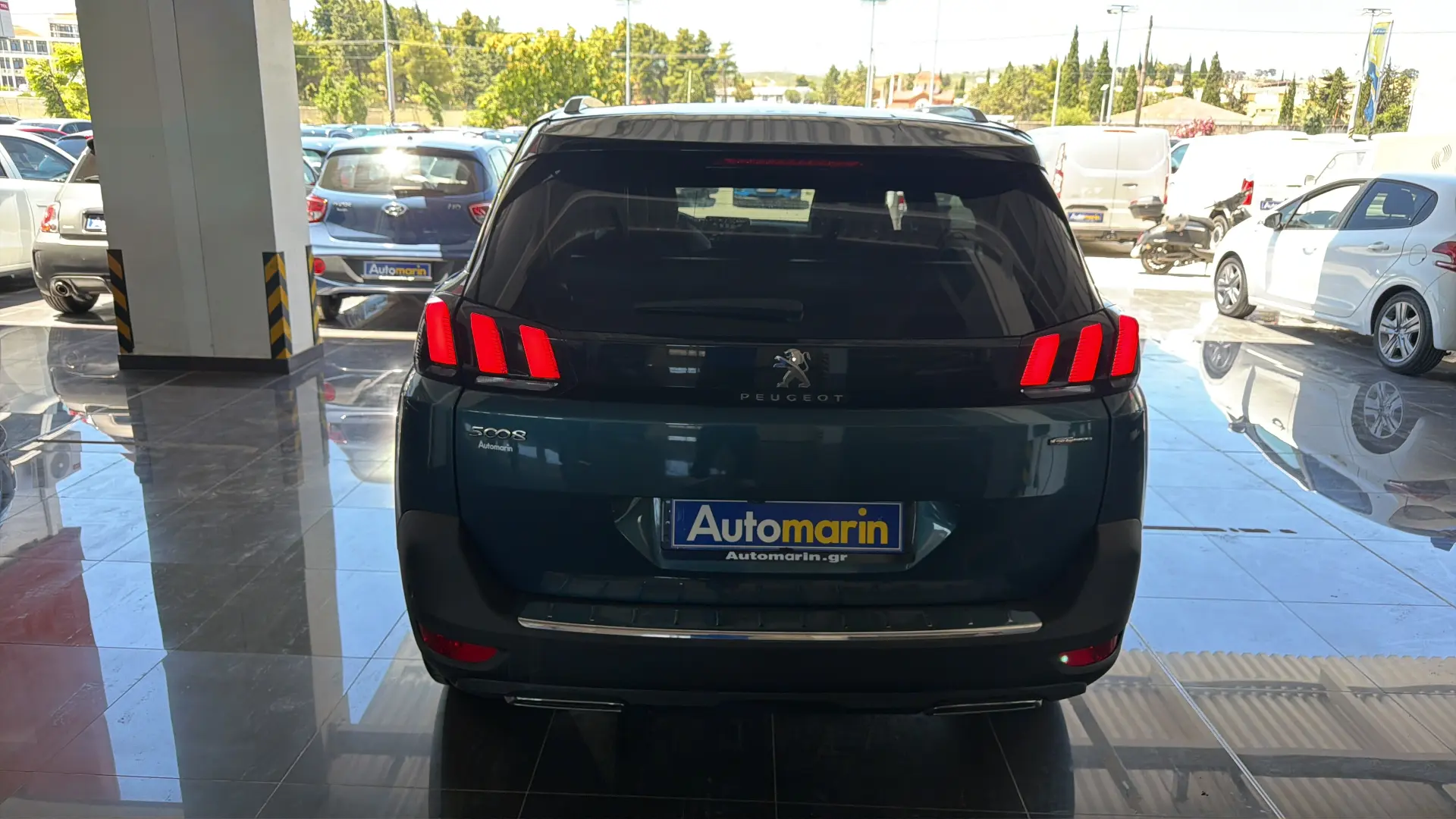 View 5 - Peugeot 5008 - 2019
