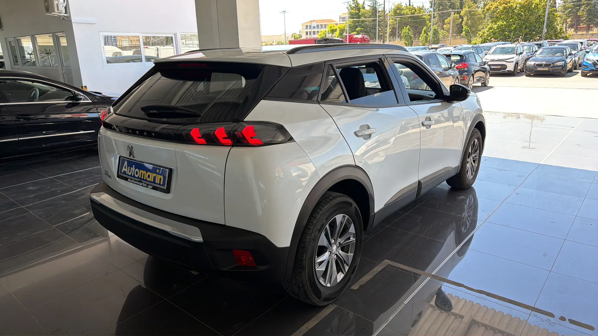View 4 - Peugeot 2008 - 2023