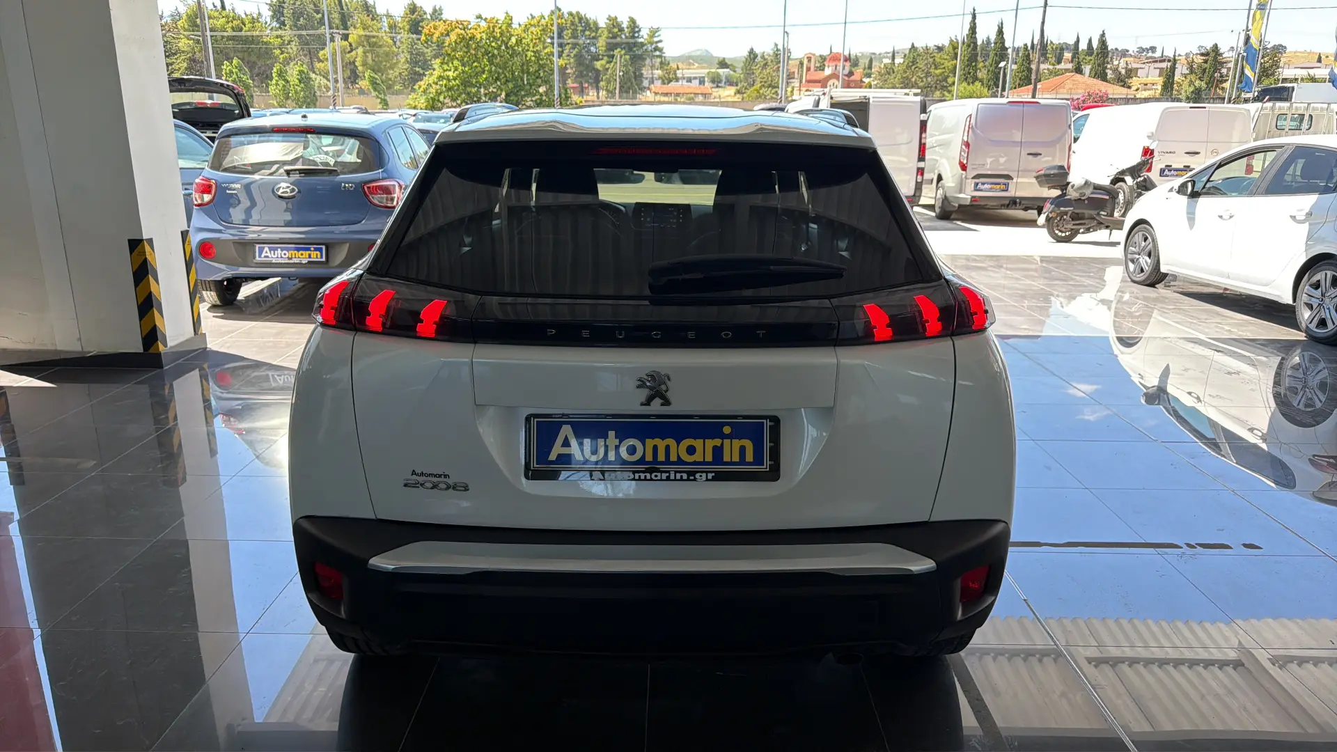 View 5 - Peugeot 2008 - 2023