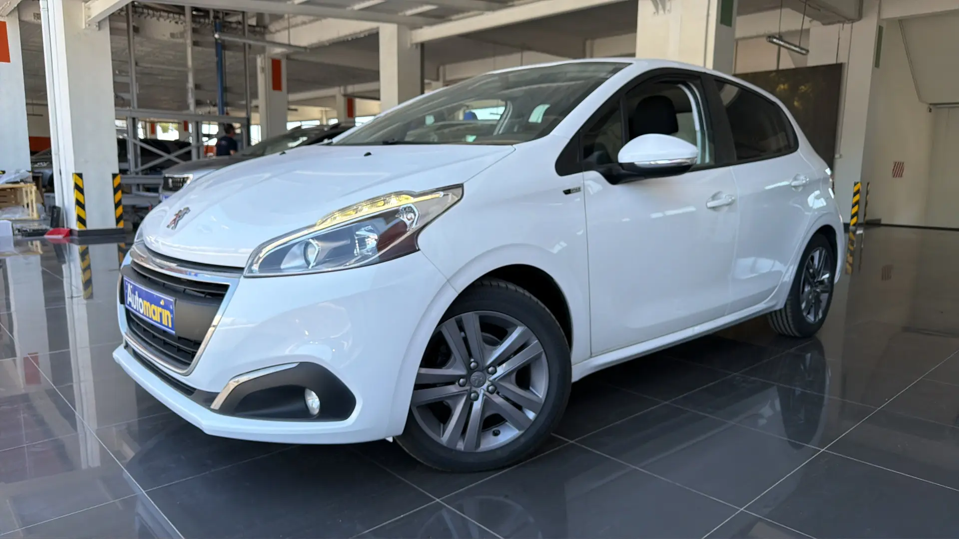View 1 - Peugeot 208 - 2017