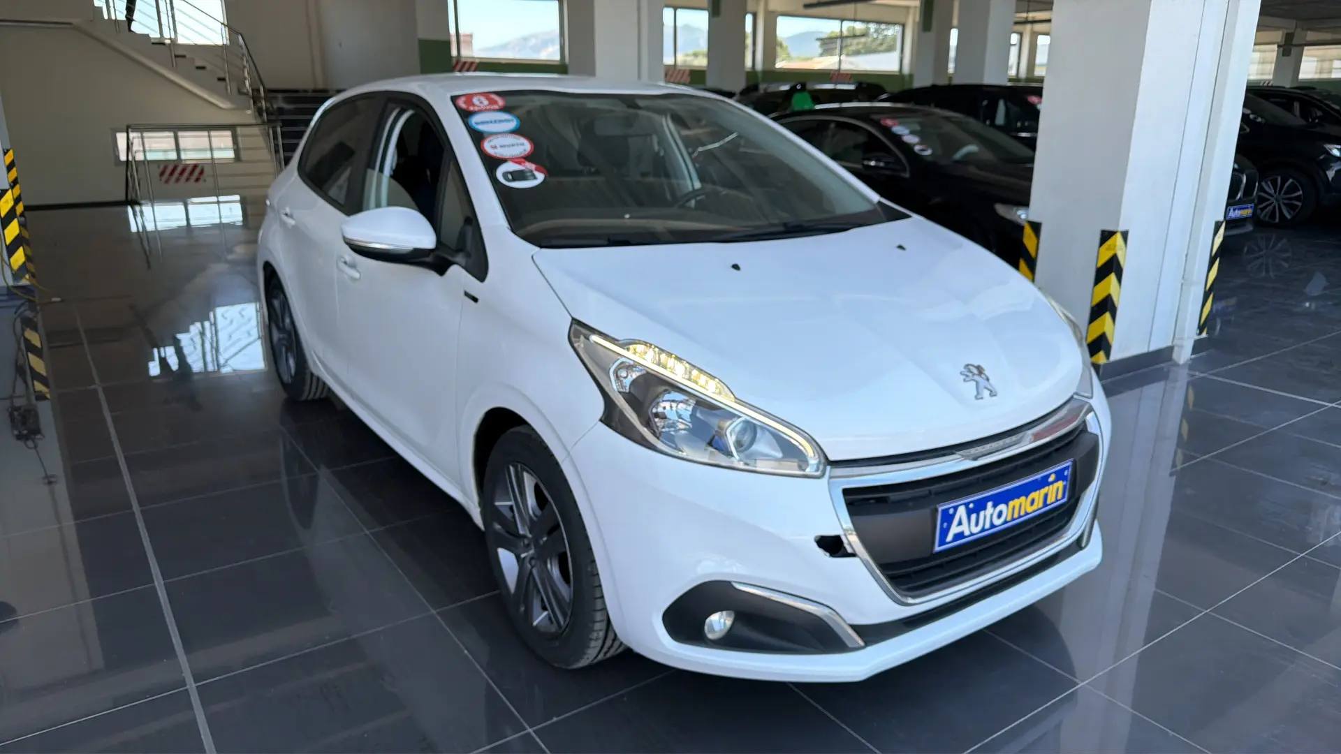 View 3 - Peugeot 208 - 2017