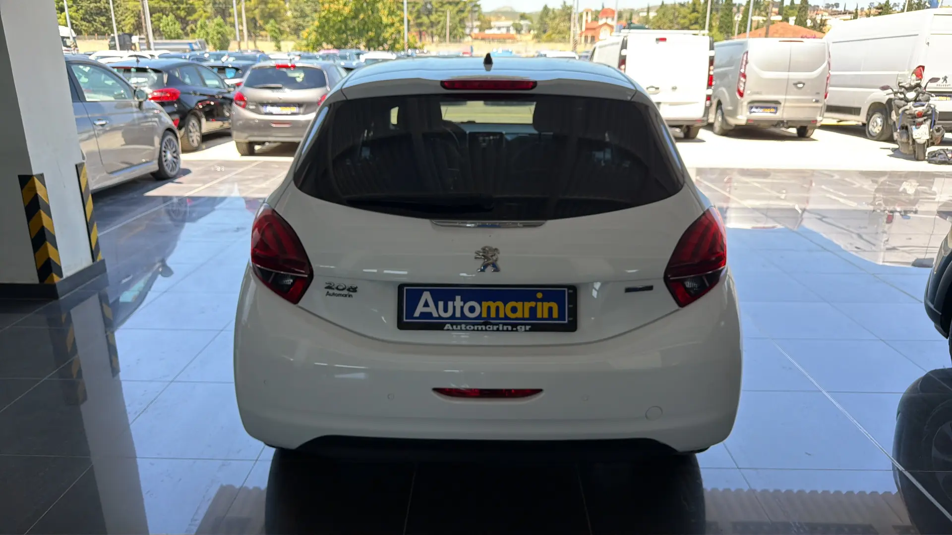 View 5 - Peugeot 208 - 2017