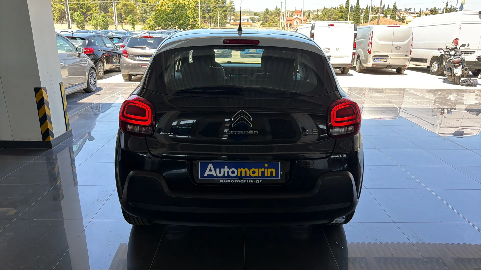 View 5 - Citroen C3 - 2018