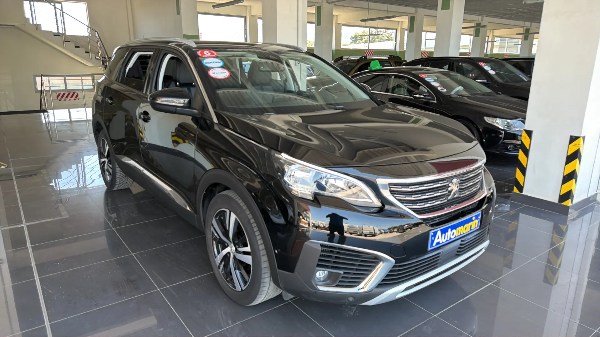 View 3 - Peugeot 5008 - 2019