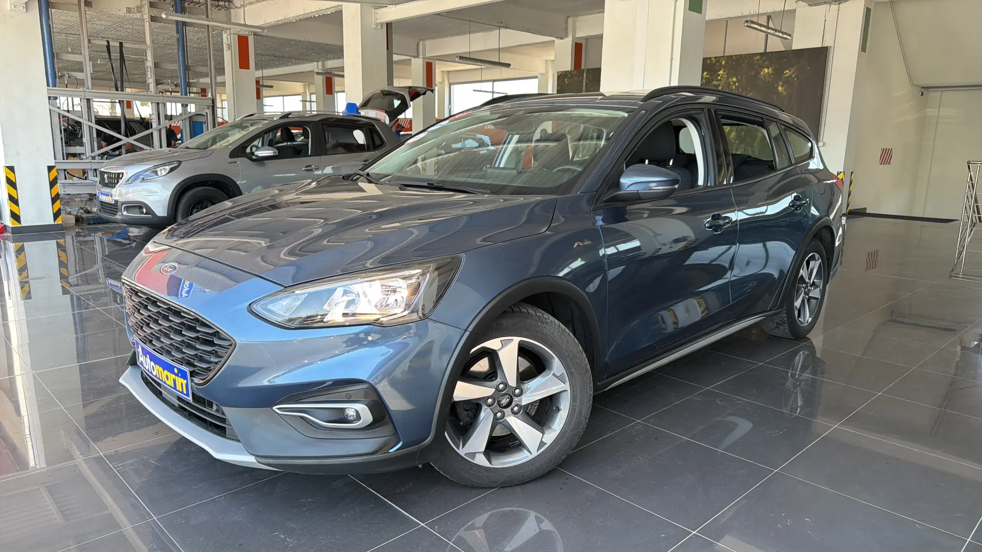 View 1 - Ford Focus - 2019