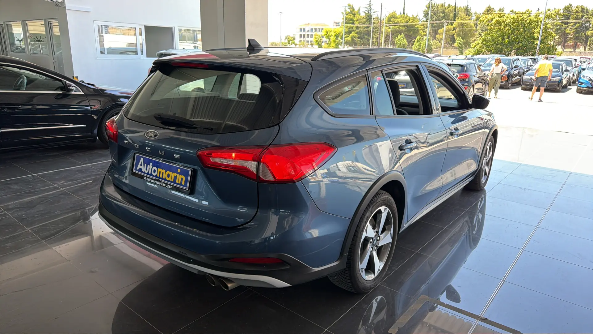 View 4 - Ford Focus - 2019