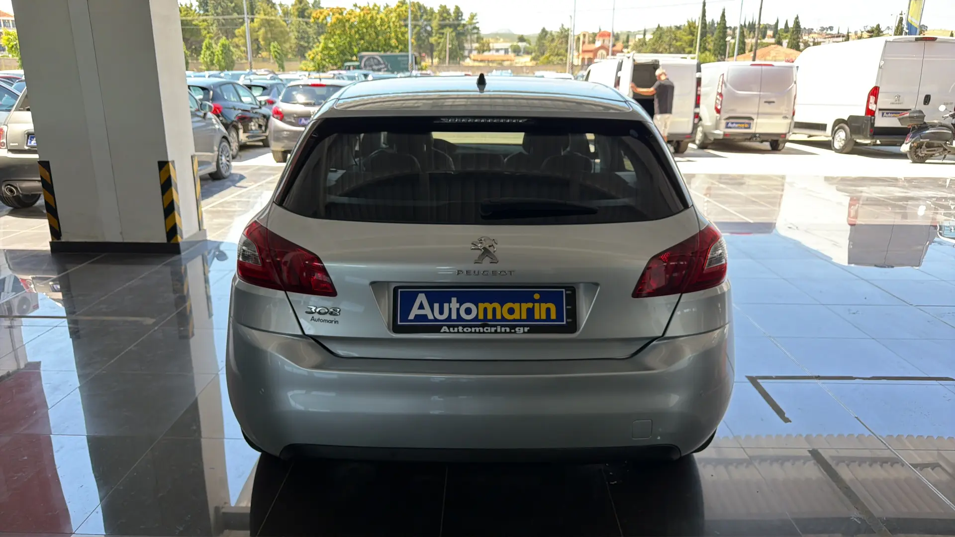 View 5 - Peugeot 308 - 2015