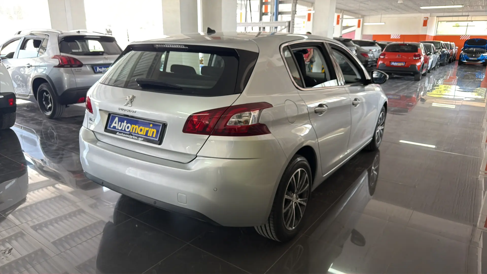 View 4 - Peugeot 308 - 2015