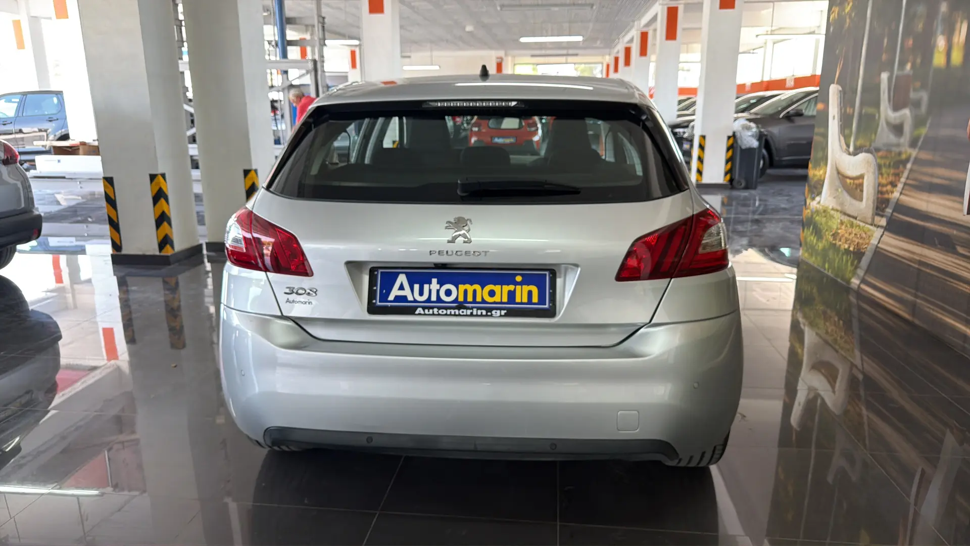 View 5 - Peugeot 308 - 2015