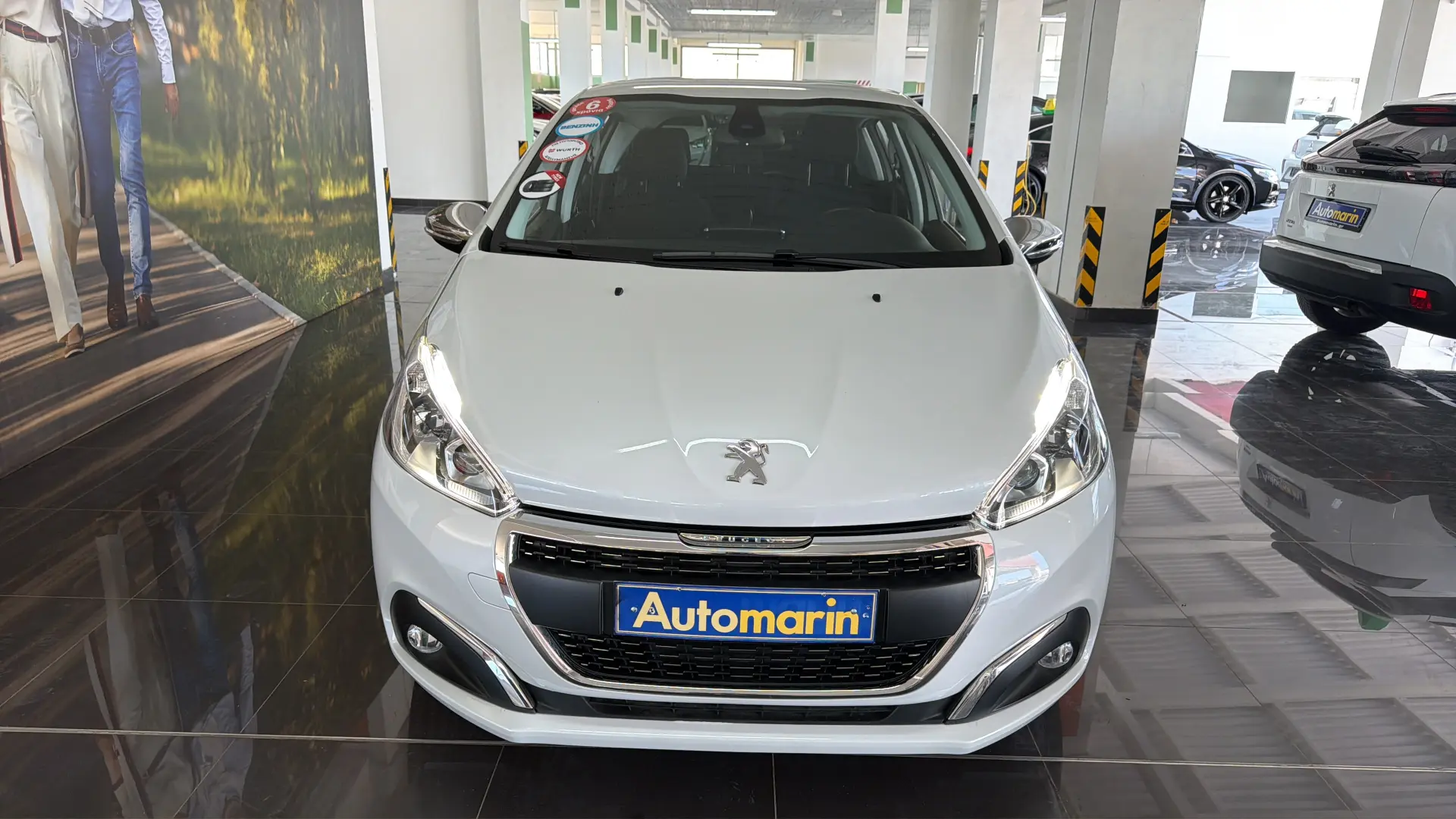 View 2 - Peugeot 208 - 2019