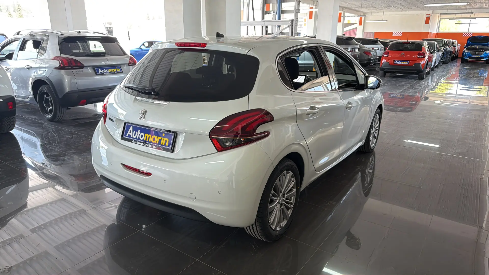 View 4 - Peugeot 208 - 2019