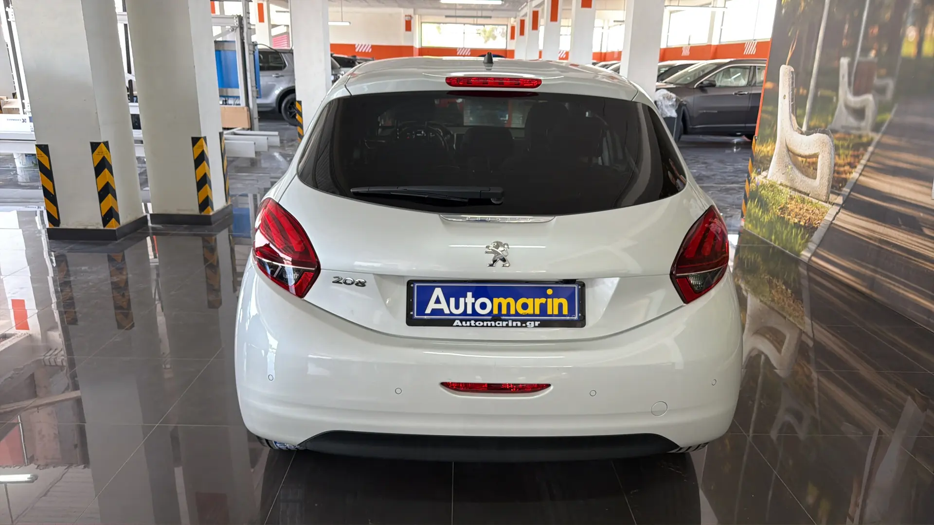 View 5 - Peugeot 208 - 2019