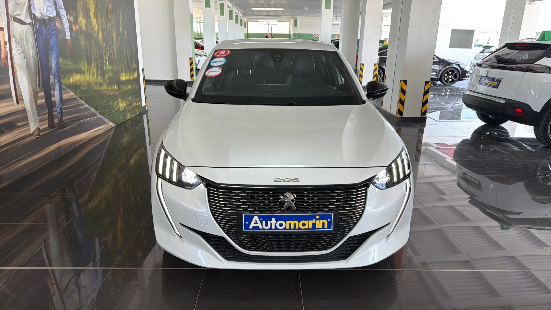 View 2 - Peugeot 208 - 2019