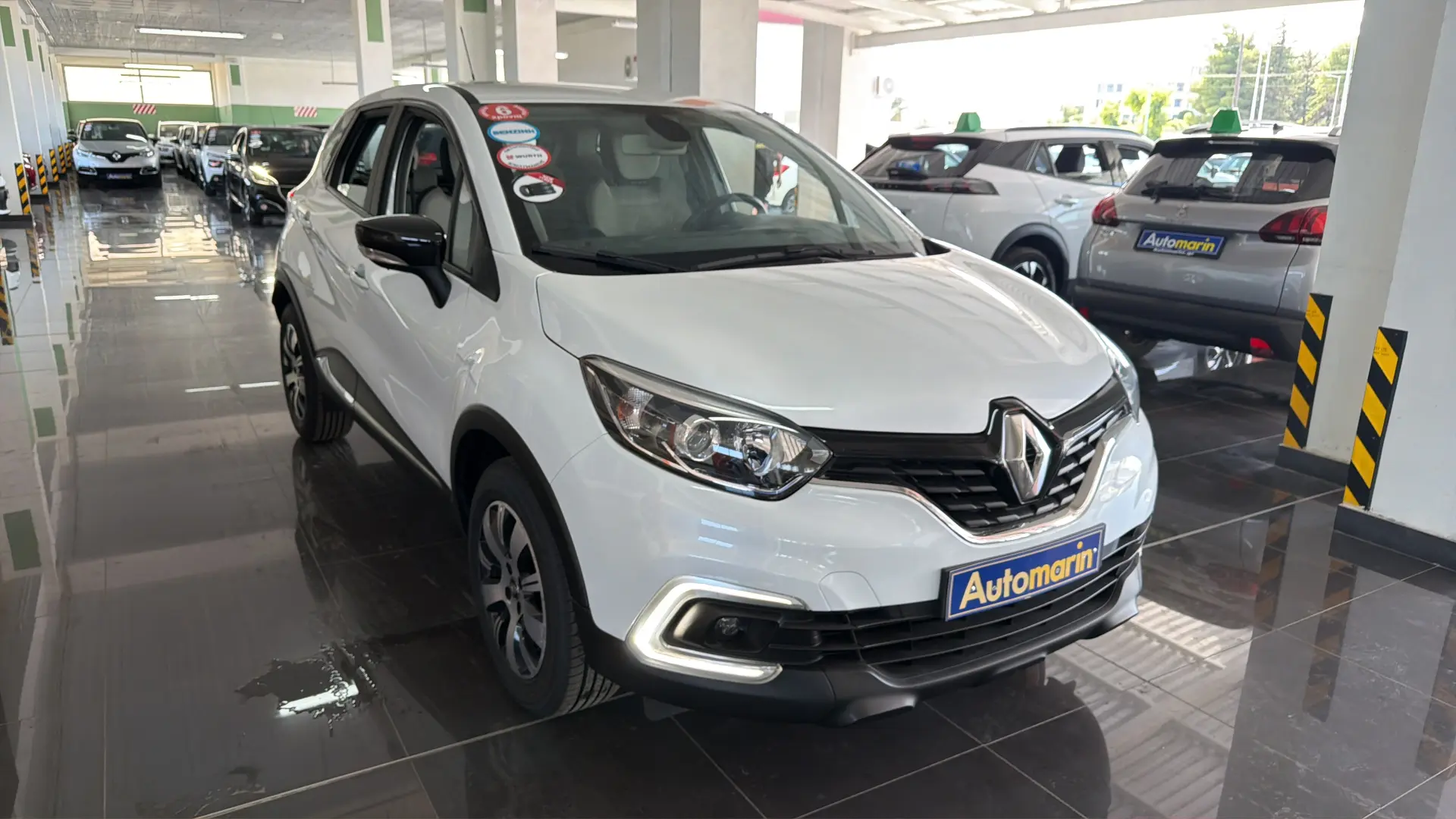 View 3 - Renault Captur - 2017