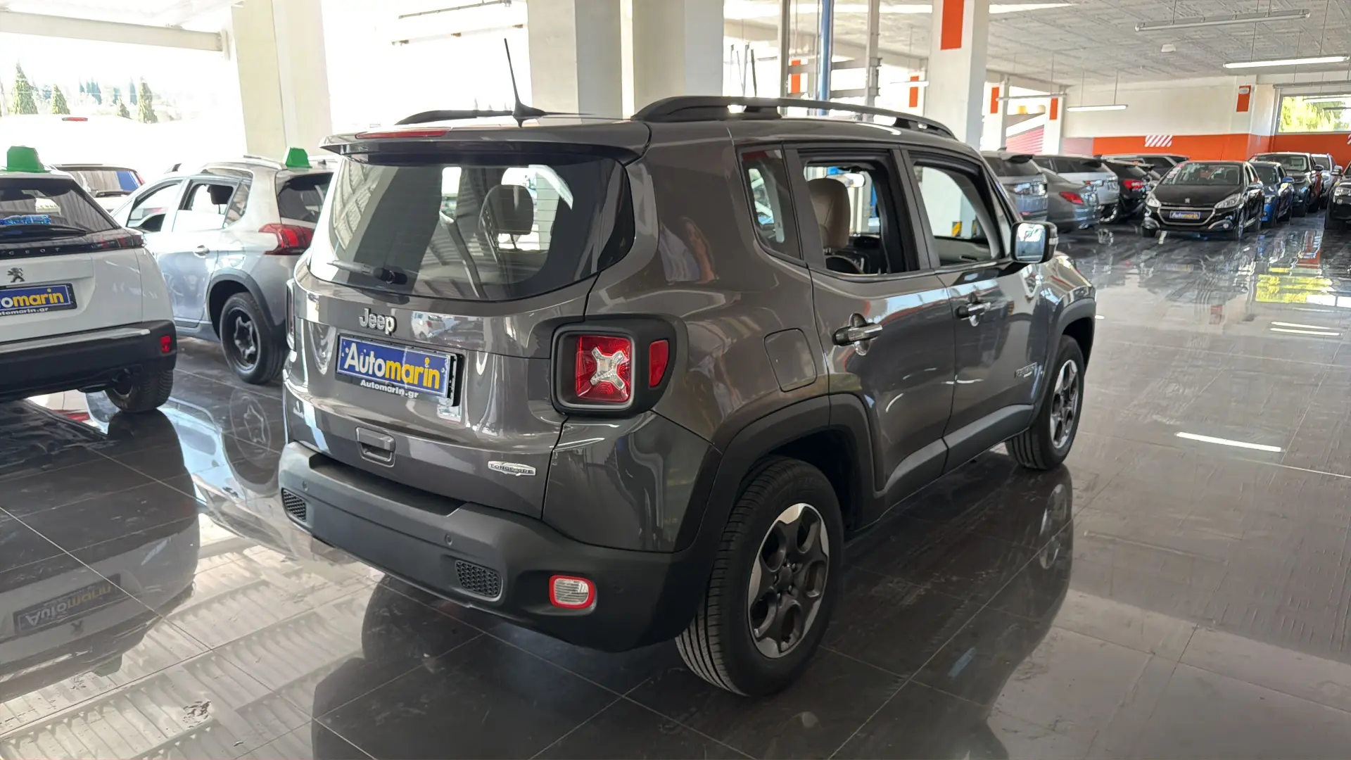 View 4 - Jeep Renegade - 2018