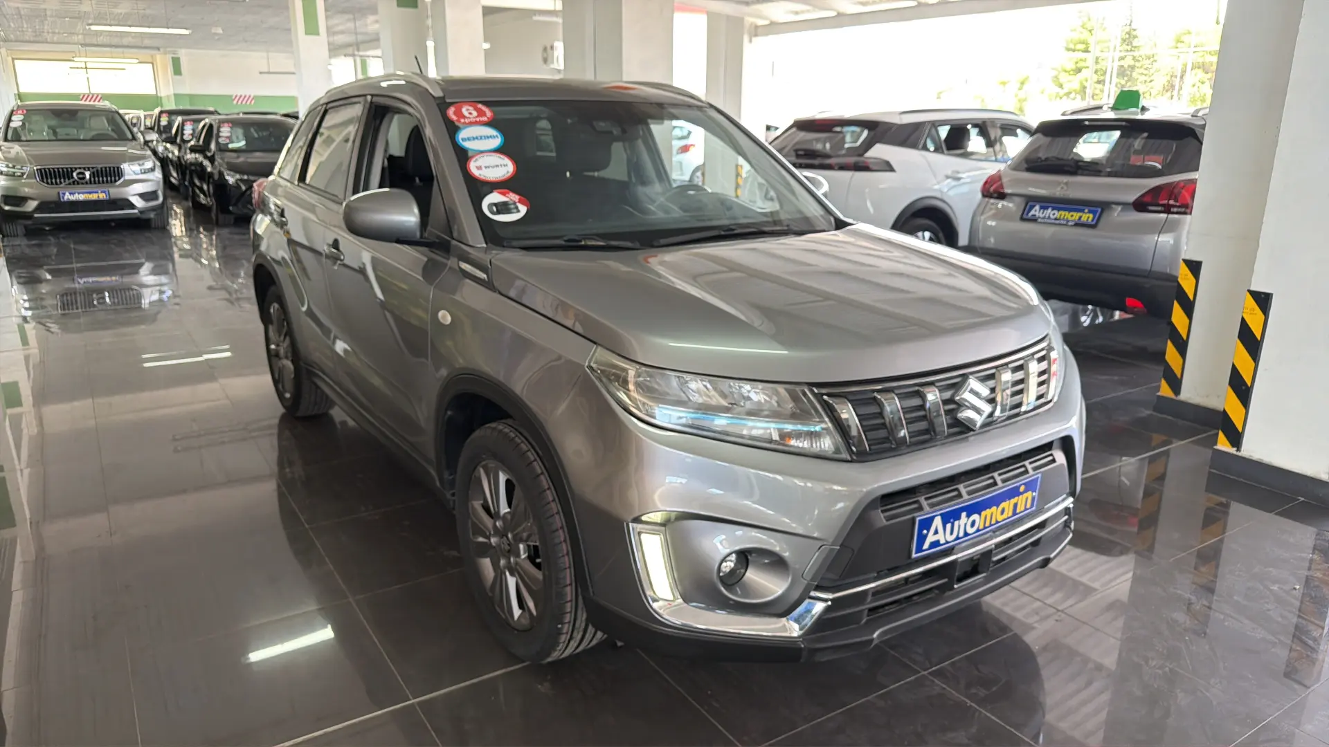 View 4 - Suzuki Vitara - 2021