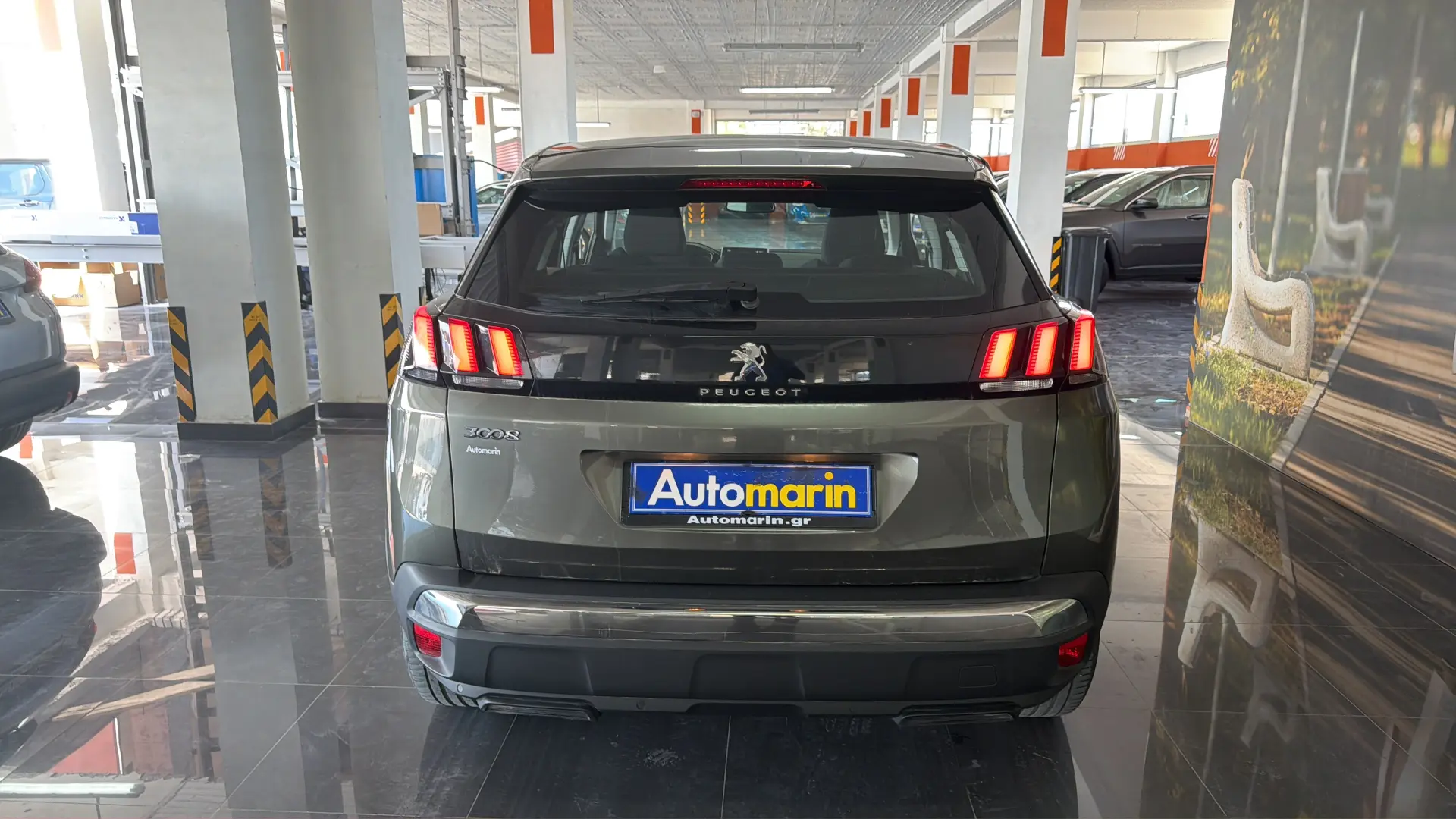 View 5 - Peugeot 3008 - 2019