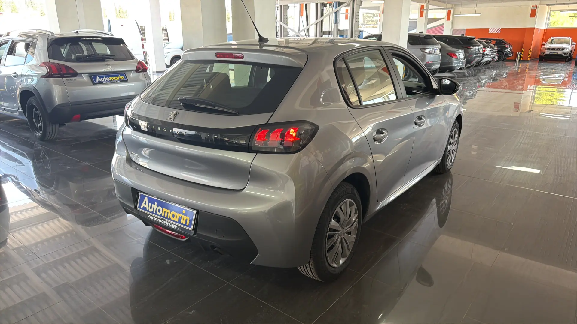 View 4 - Peugeot 208 - 2022