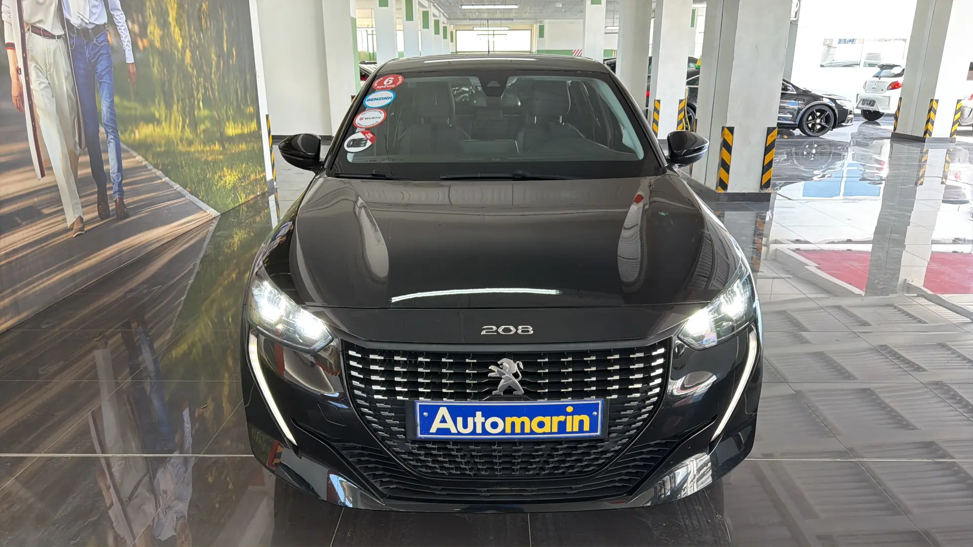 View 2 - Peugeot 208 - 2021