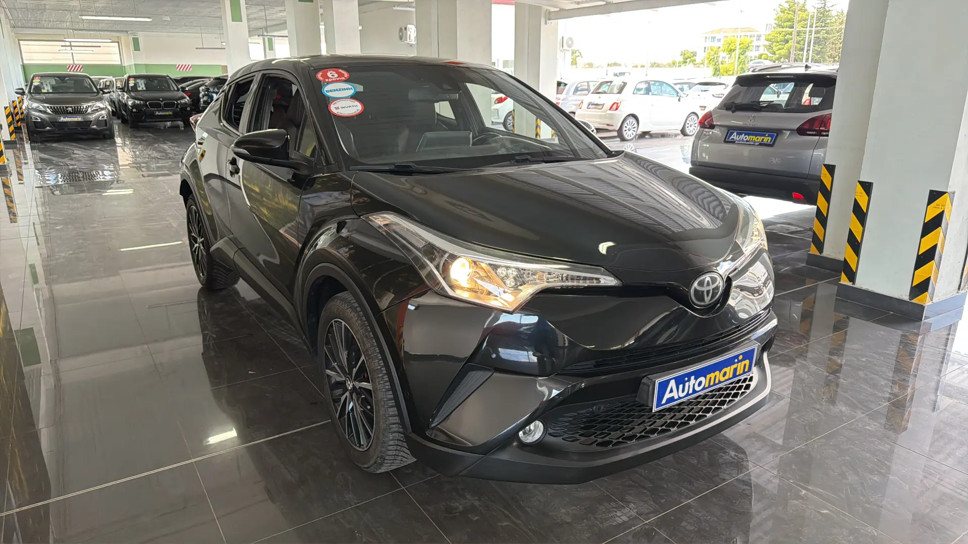 View 3 - Toyota C-HR - 2017