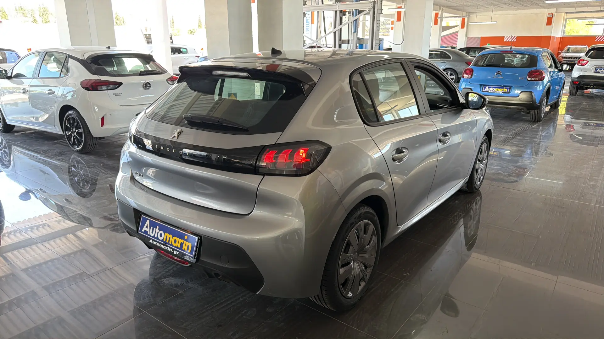 View 4 - Peugeot 208 - 2020
