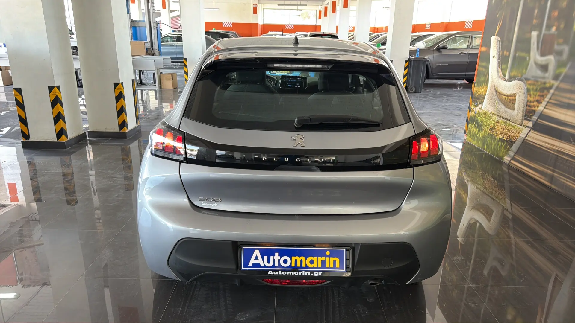 View 5 - Peugeot 208 - 2020