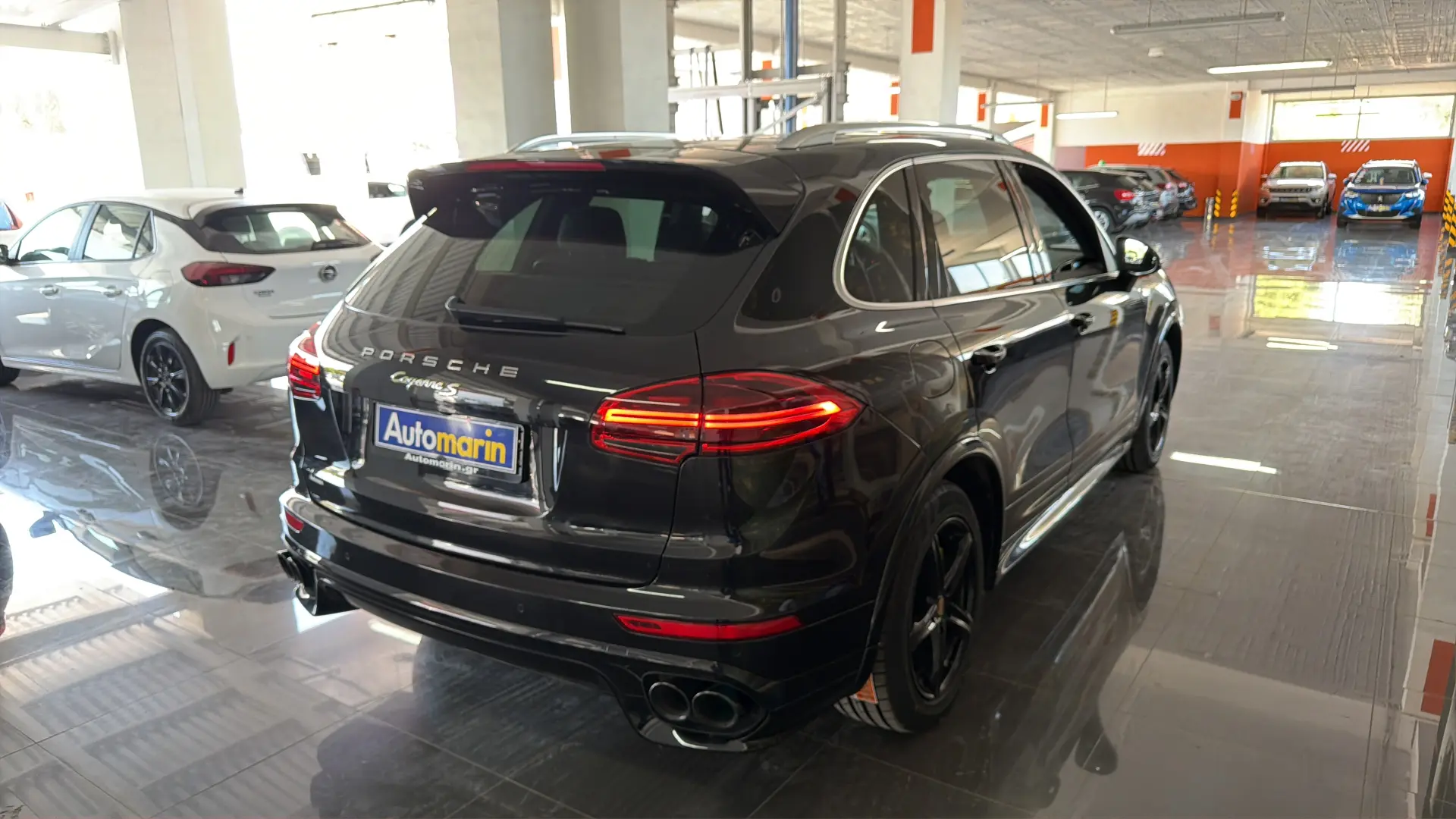 View 4 - Porsche Cayenne - 2015