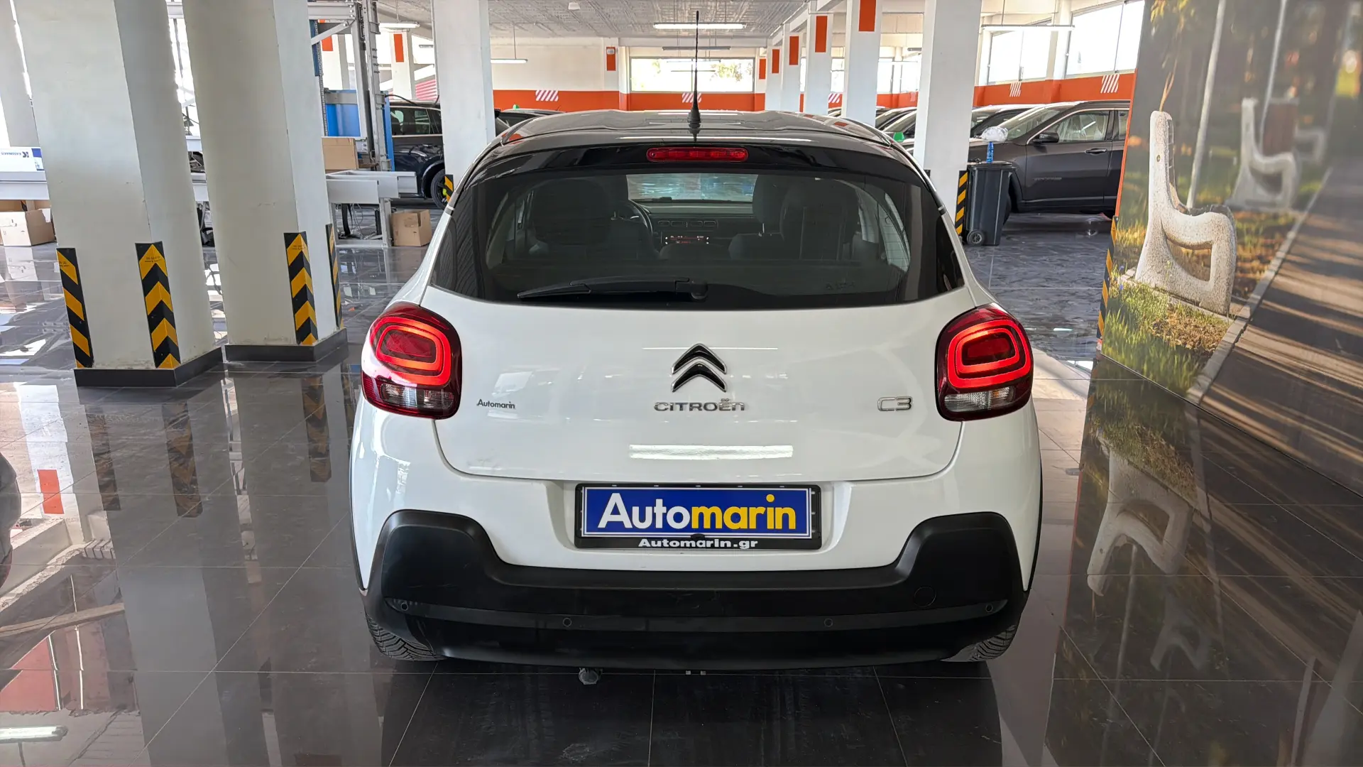 View 5 - Citroen C3 - 2018
