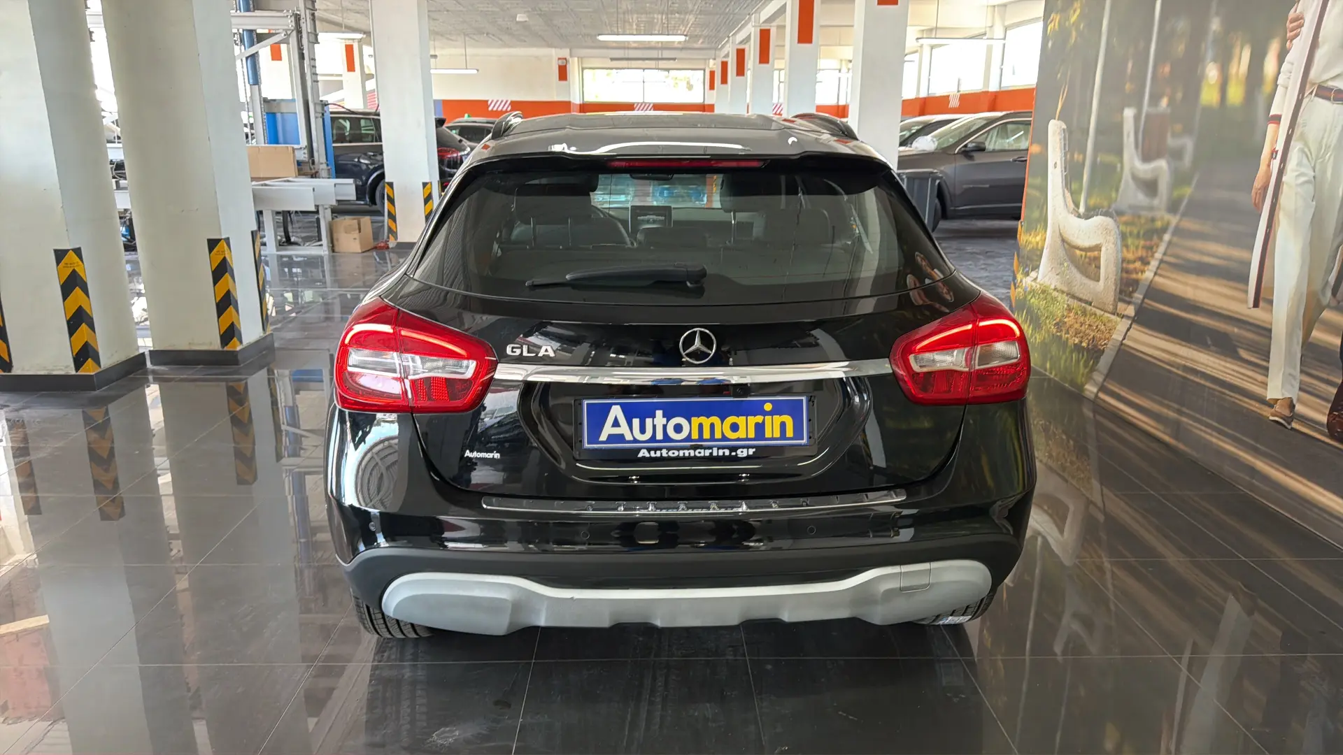 View 5 - Mercedes-Benz GLA 180 - 2019