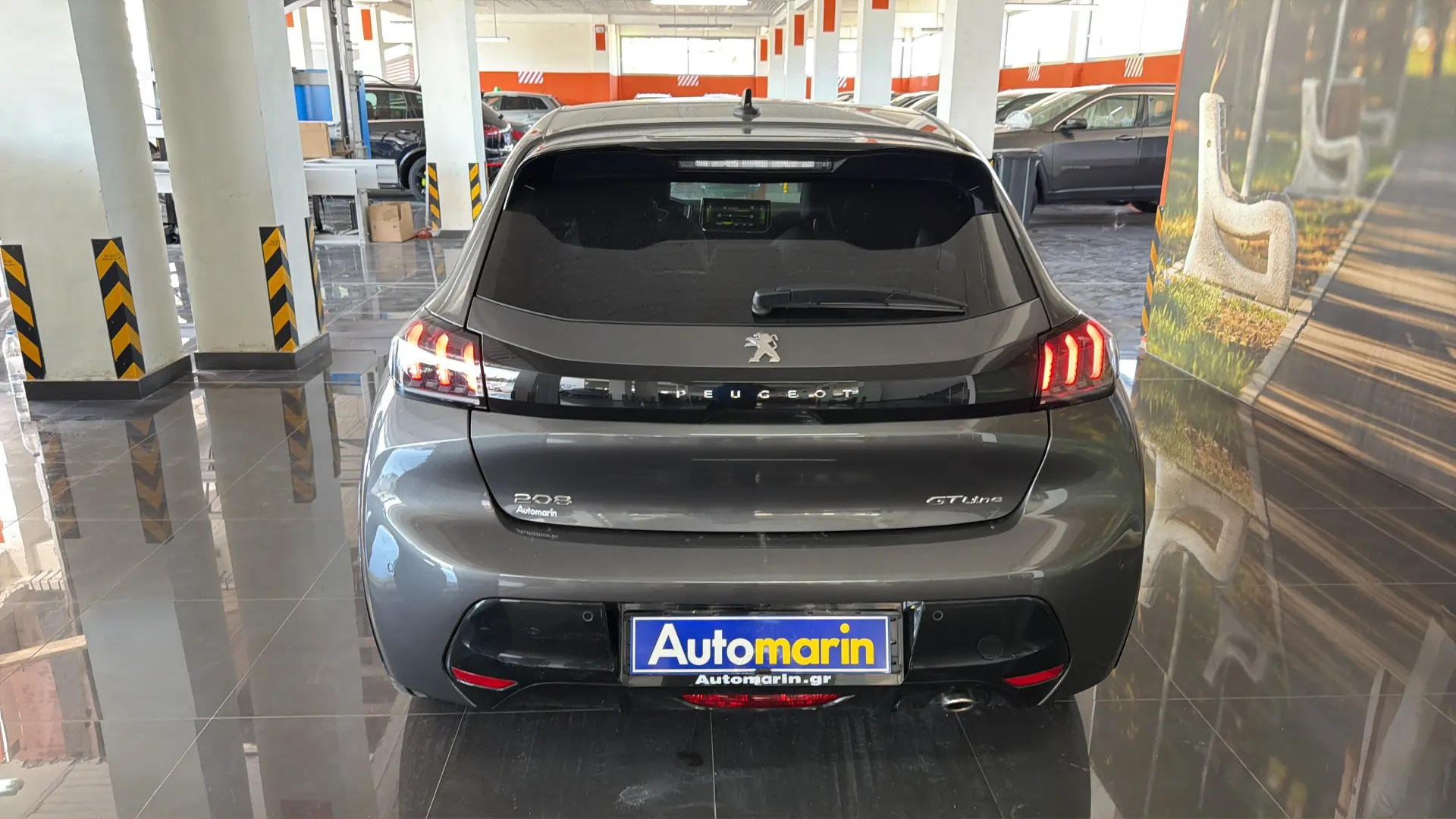 View 5 - Peugeot 208 - 2020