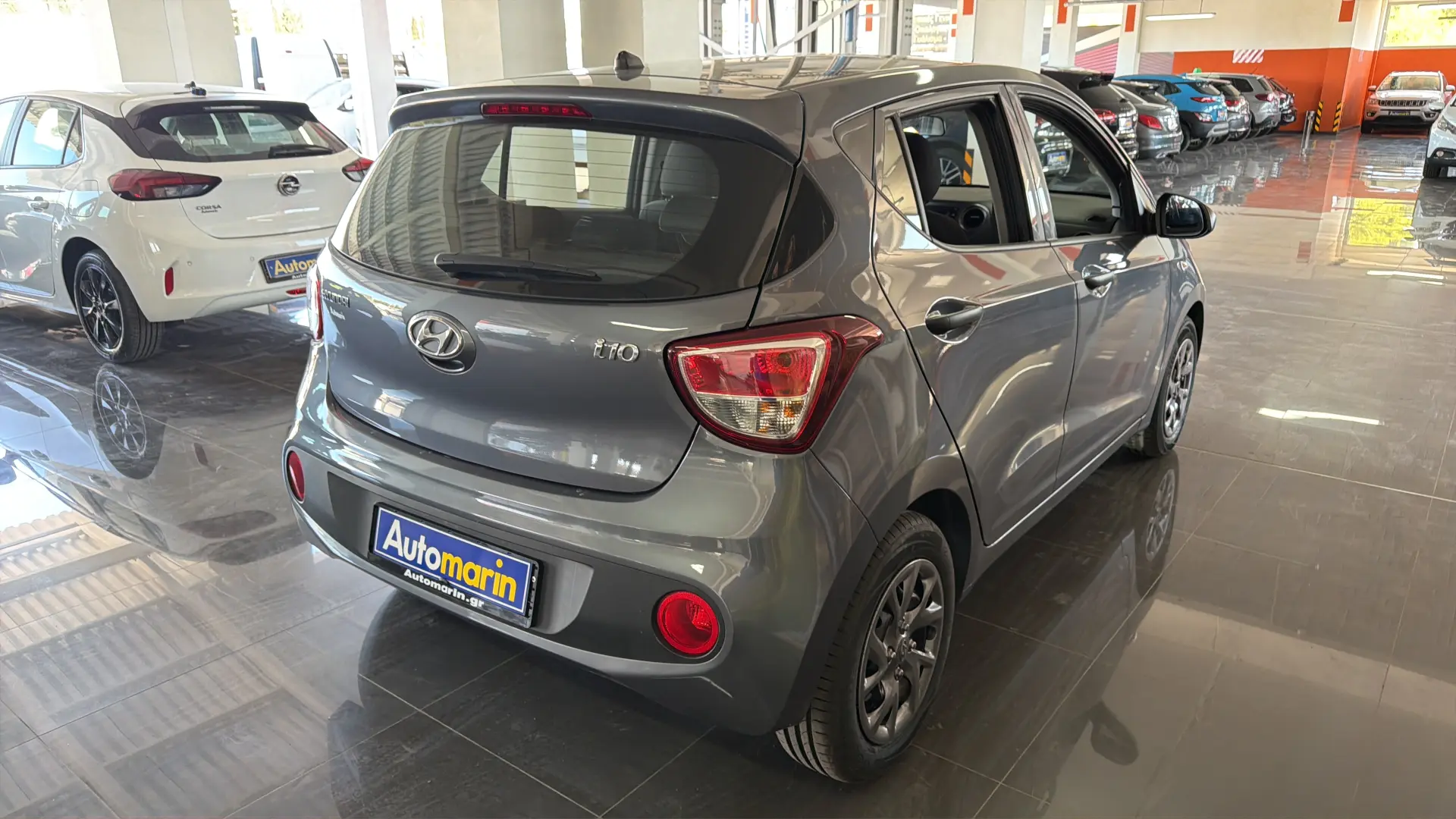 View 4 - Hyundai i 10 - 2019