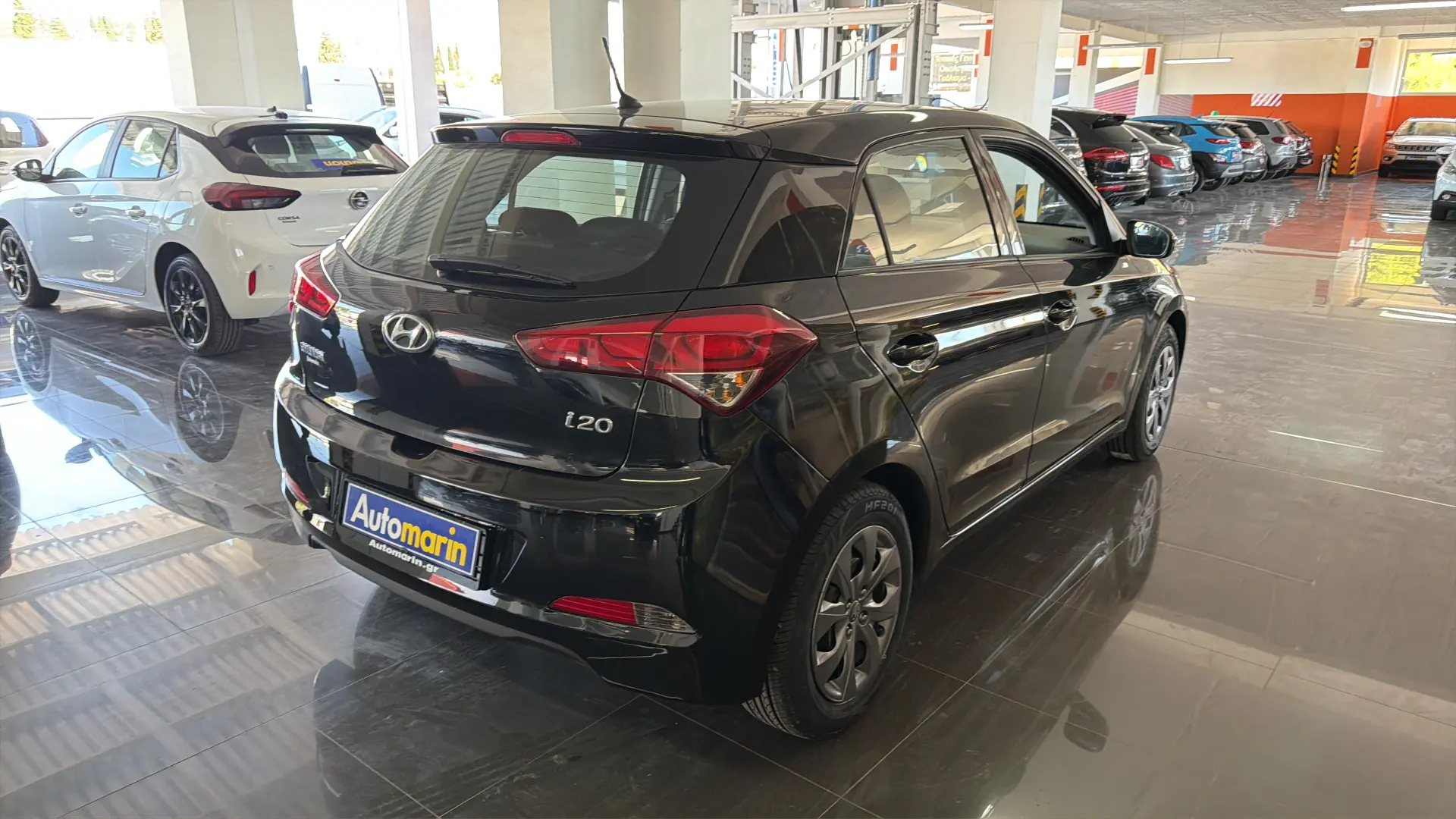 View 4 - Hyundai i 20 - 2017