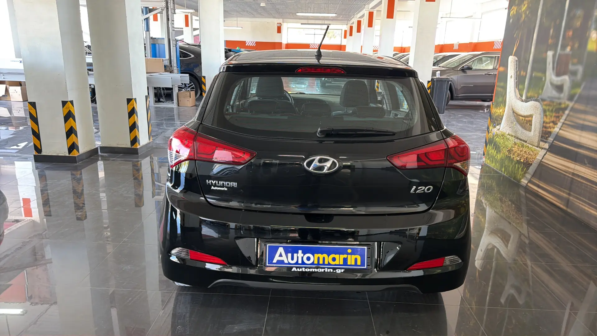View 5 - Hyundai i 20 - 2017