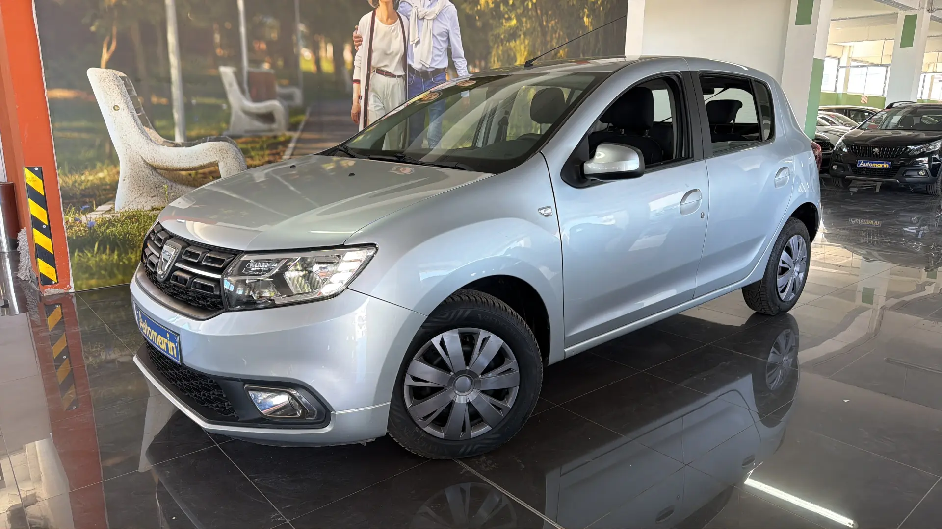 View 1 - Dacia Sandero - 2020