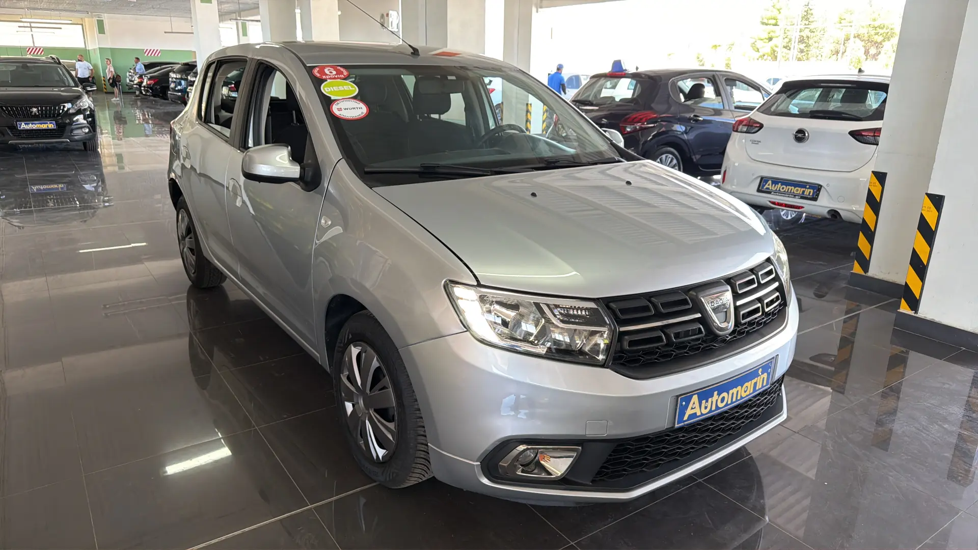 View 3 - Dacia Sandero - 2020